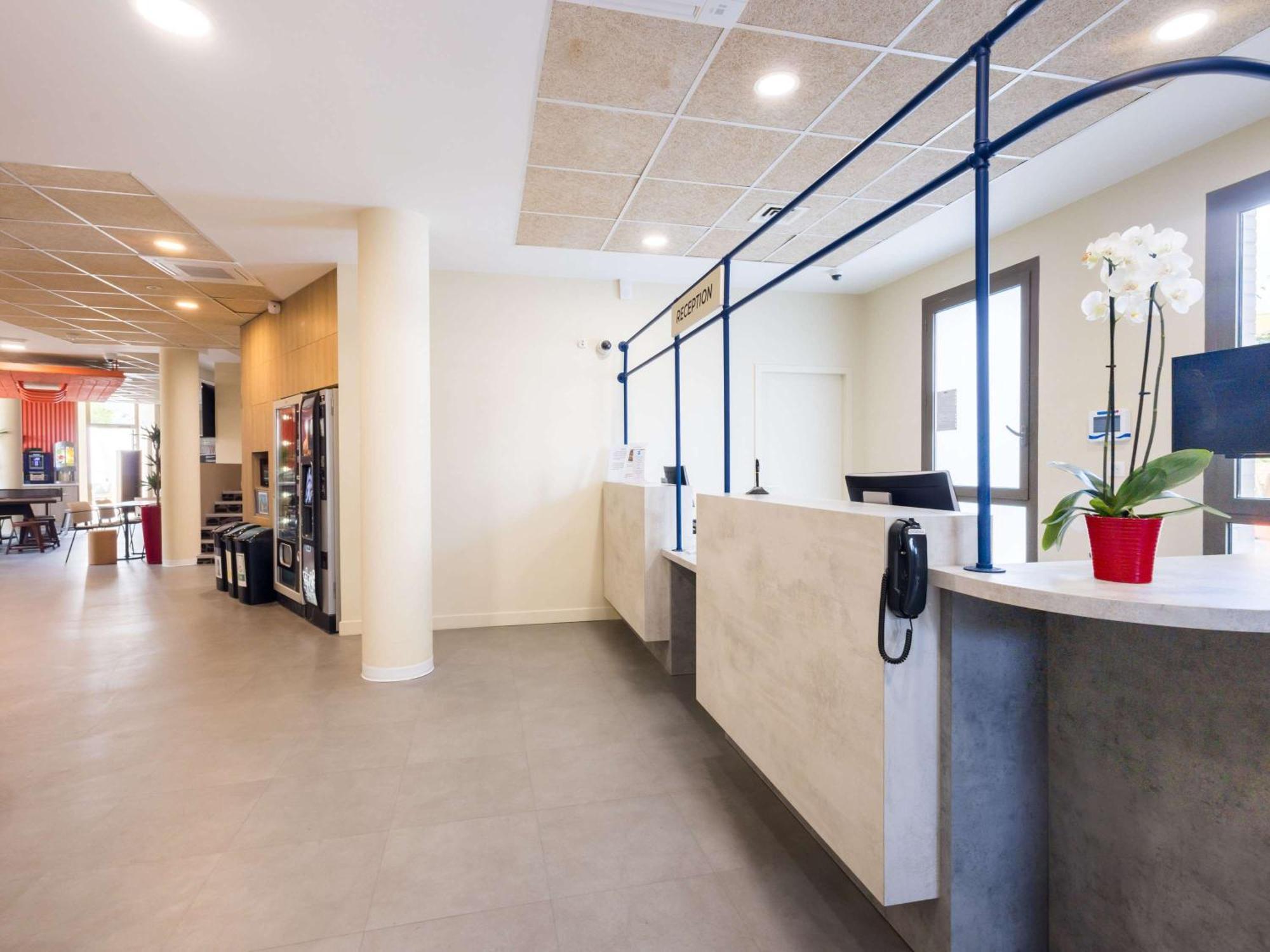 Ibis Budget Nanterre La Defense Exterior photo