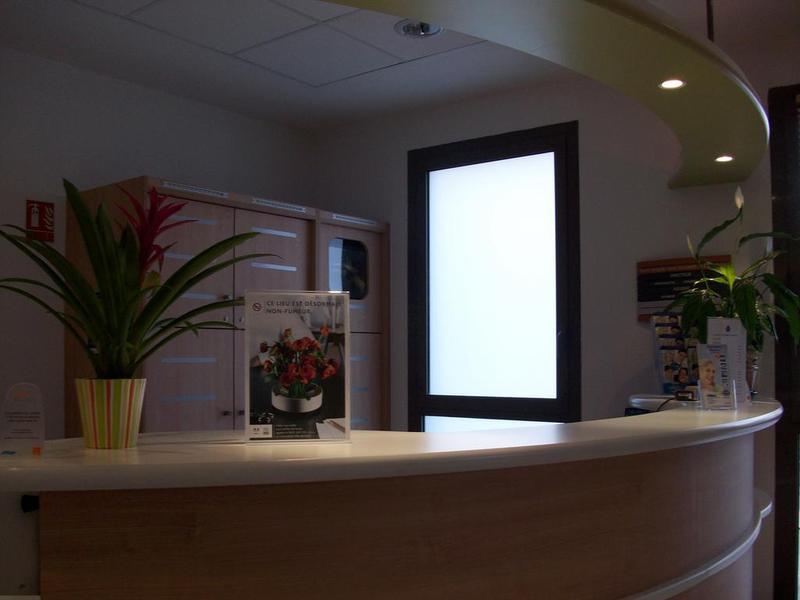 Ibis Budget Nanterre La Defense Exterior photo
